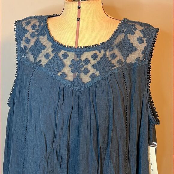 Studio JPR Dusty Blue Lace & Crinkled Crepe Dress - Size 2X - Picture 3 of 16